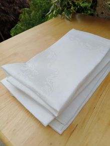 Vintage linen napkins, White linen Damask