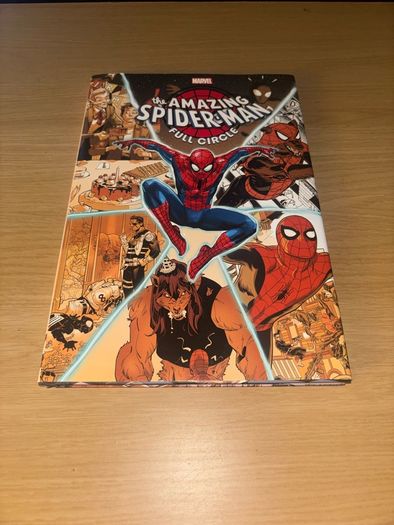 Graphic Novel Collection - Batman - Junji Ito - Marvel - Watchmen - Hellboy