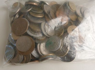 Kilo of world coins