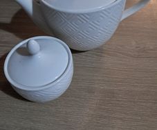 Tea pot and sugar bowl