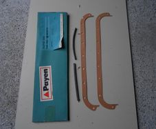 Chrysler Sump Gasket Set.