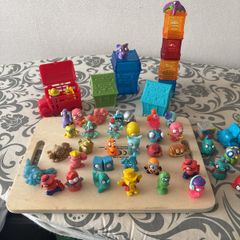zomlings figures buildings &cars