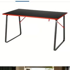 Game table, kitchen table, dining table Excellent condition like new