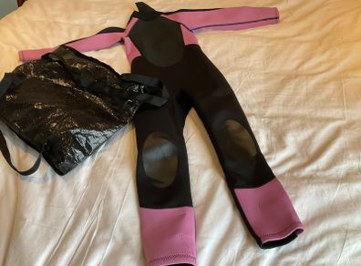 Girls Crane Full Surfing Wetsuit black pink with carry bag 7 8