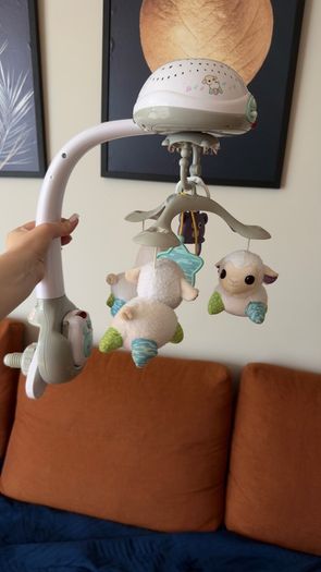 Pendant in the crib
