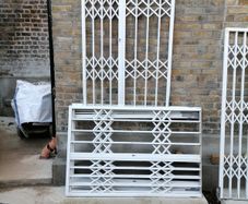 Security Grills retractable locking