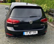 VW  Golf R line