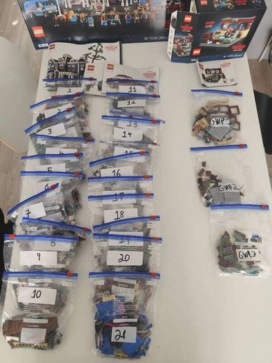 LEGO - Stranger Things - Creel House and WSQK Radio Station