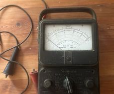 Vintage Simpson Model 260 Analog Multimeter (VOM) - USA Made Classic