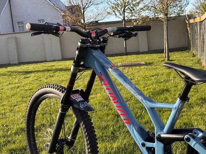 mountain bike specialised demo expert