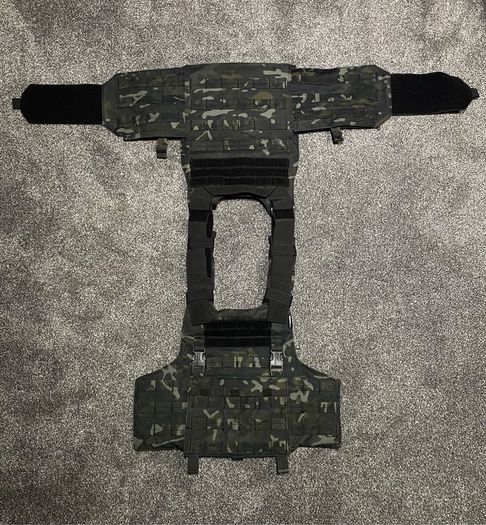 Airsoft plate carrier / vest