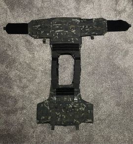 Airsoft plate carrier / vest