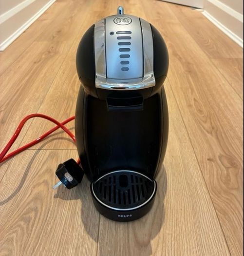 Nescafe Dolce Gusto Coffee Machine