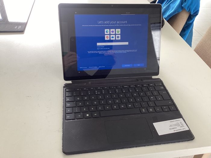 Microsoft Surface Pro 8 (13" / i5 / 8GB / 256GB SSD) Bundle - w/ Keyboard & Charger