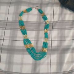 Turquoise beaded necklace