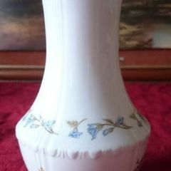 7.5 Inch Tall Royal Grafton England Canterbury Pattern Bone China Vase