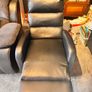 leather recliner Image 3