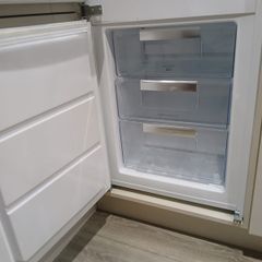 70 30 Electrolux fridge
