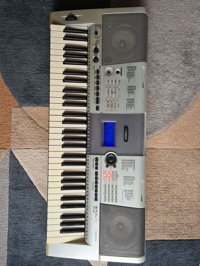 Yamaha PSR E403 Keyboard