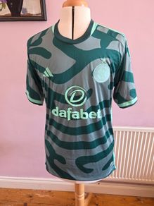 Celtic 2023/24 Jersey - Large Size