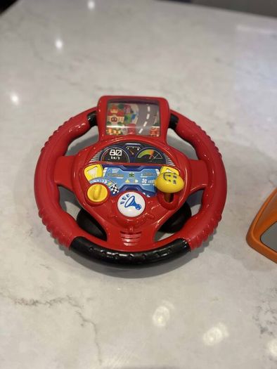 VTech Light and Flight Discovery Globe and Kids Steering wheel.
