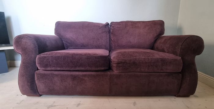 Sofa Comfy; Wine, 2 seater