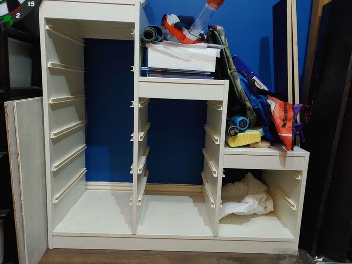 Storage shelf