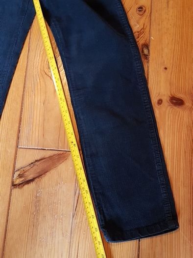 BNWT Navy Wrangler Cords W24