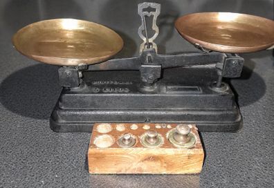 Antique cast iron and brass 5kg scales with 3 weights