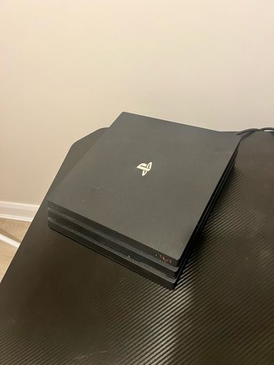 ps4 pro very good condition