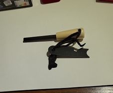 Magnesium fire starter