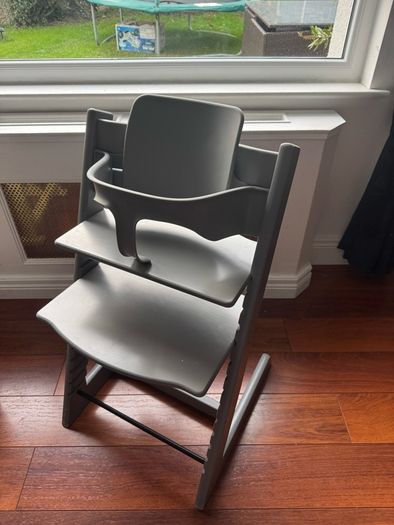 Tripp Trapp storm grey plus extras