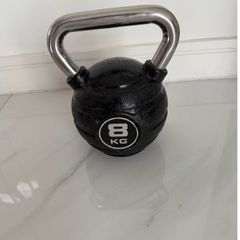 8kg Kettlebell