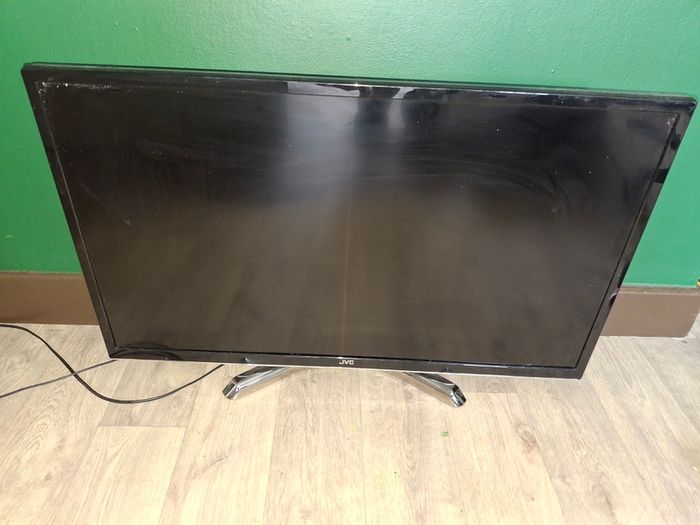 32 Inch Jvc Tv ,