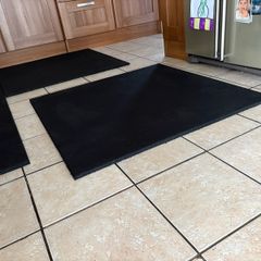 11 X Heavy Duty 20mm Thick, 1m X 1m Rubber Mats