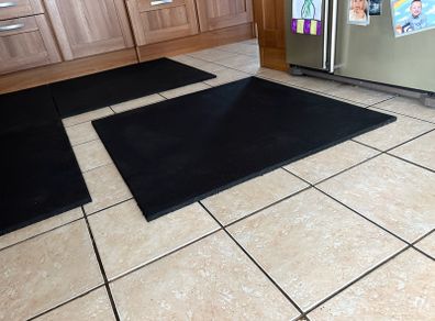 11 X Heavy Duty 20mm Thick, 1m X 1m Rubber Mats
