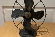 Antique USA 1931 GRAYBAR  8-inch Electric desk Fan