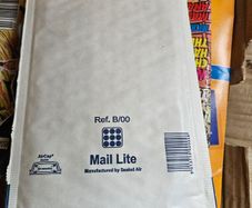 Mail lite envelopes