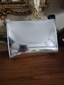 Trinny London Limited Edition Platinum Kensington Clutch
