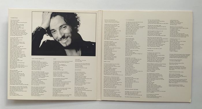 Bruce Springsteen - Born To Run - CD (black vinyl style)