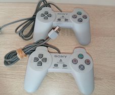 Playstation 2 x official classic mini controllers SCPH-1000R both in excellent order