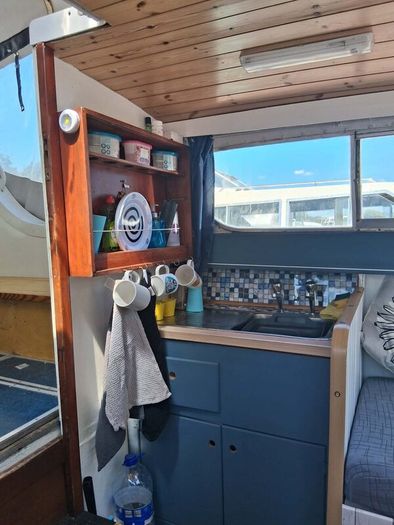 27ft Elysian Centre console