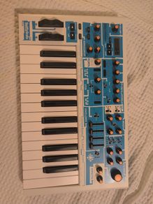 Synthesizer Novation Bass Station 2 Swifty edition
