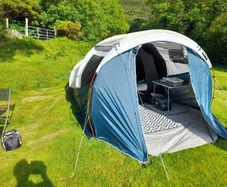 4 Man Tent with 2 Camp beds and sleeping bags