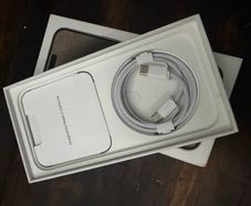 Apple iPhone 15 Pro Max 90% Battery Mint Condition Almost Like New (Read Description)