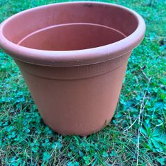 Plastic terracotta flower pot