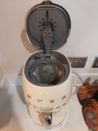 SMEG 50's Retro Filter Coffee Machine Cream