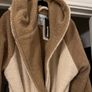 Hooded bathrobe Image 4