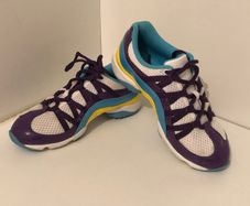 Bloch dancing shoes (size 2.5)