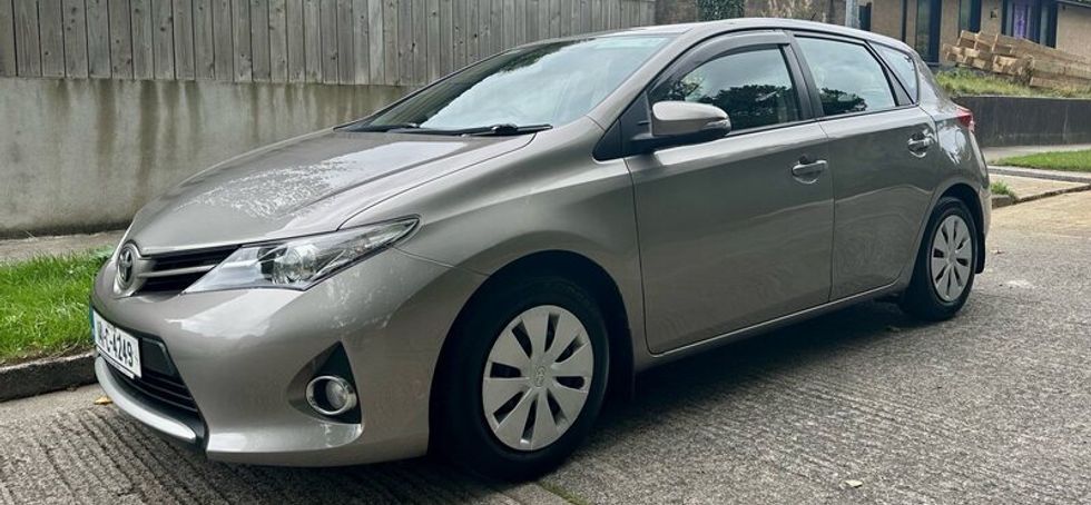 2014 Toyota Auris | 99,000 miles | NCT July 2027